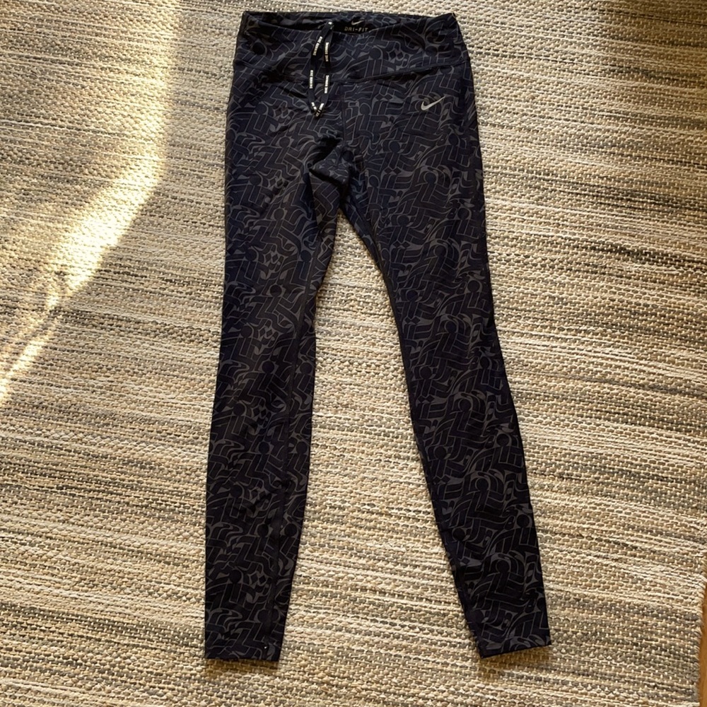 Nike leggings